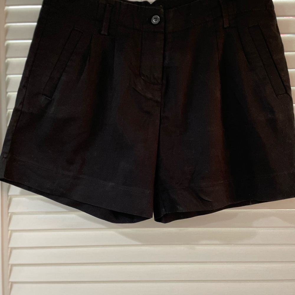 The Limited Cassidy fit black sz 8 button fly shorts